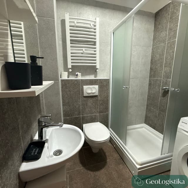 https://gzhaxpeurpuemedskgsg.supabase.co/storage/v1/object/public/properties_gallery/properties/0.18394673874753575-image-XWRR344311-4-10.jpg
