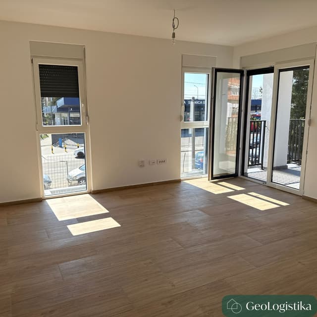 https://gzhaxpeurpuemedskgsg.supabase.co/storage/v1/object/public/properties_gallery/properties/0.28645197379740117-image-XWRR344311-4-8.jpg