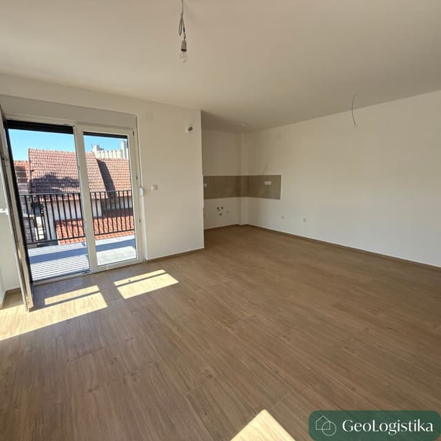 https://gzhaxpeurpuemedskgsg.supabase.co/storage/v1/object/public/properties_gallery/properties/0.5459702406836053-image-XWRR344311-4-7.jpg