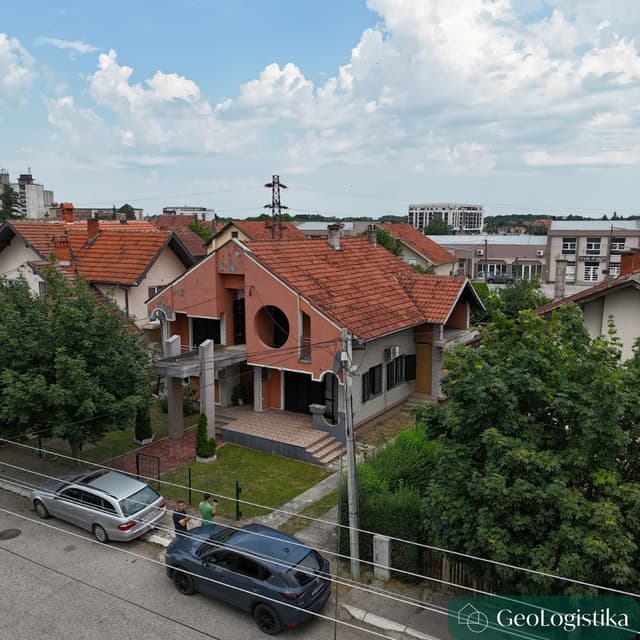 https://gzhaxpeurpuemedskgsg.supabase.co/storage/v1/object/public/properties_gallery/properties/0.5653513288065055-image-XWRR344311-4-3.jpg