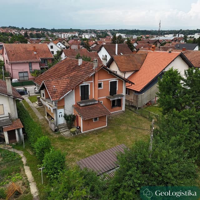 https://gzhaxpeurpuemedskgsg.supabase.co/storage/v1/object/public/properties_gallery/properties/0.592559795509495-image-XWRR344311-4-9.jpg