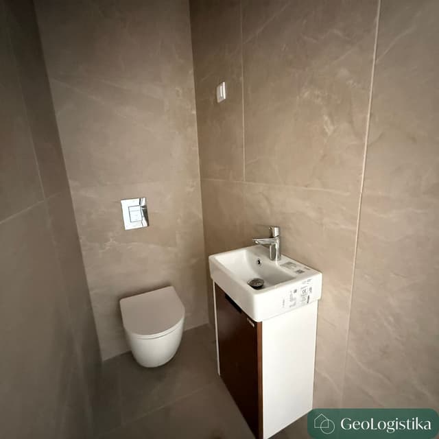 https://gzhaxpeurpuemedskgsg.supabase.co/storage/v1/object/public/properties_gallery/properties/0.8258001284727476-image-XWRR344311-4-11.jpg