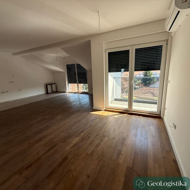 https://gzhaxpeurpuemedskgsg.supabase.co/storage/v1/object/public/properties_gallery/properties/0.8693745077933484-image-XWRR344311-4-9.jpg