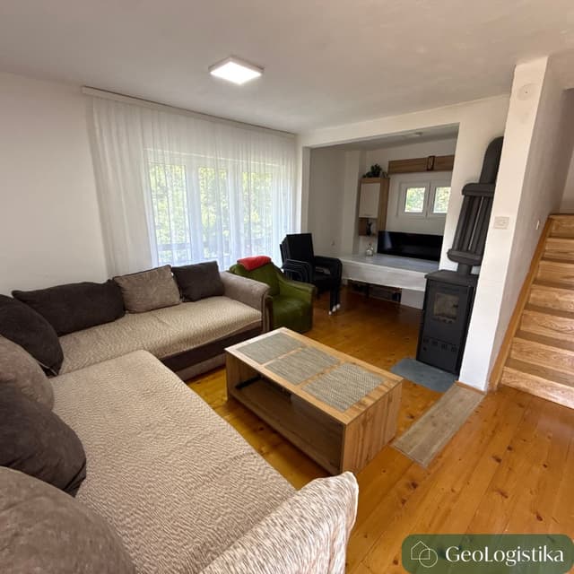 https://gzhaxpeurpuemedskgsg.supabase.co/storage/v1/object/public/properties_gallery/properties/0.9588047597148521-image-XWRR344311-4-7.jpg