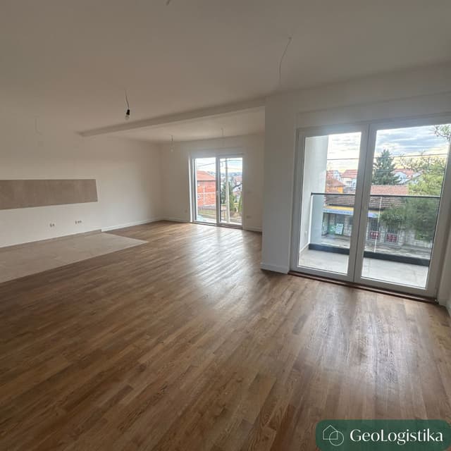 https://gzhaxpeurpuemedskgsg.supabase.co/storage/v1/object/public/properties_gallery/properties/0.9635007284822872-image-XWRR344311-4-8.jpg